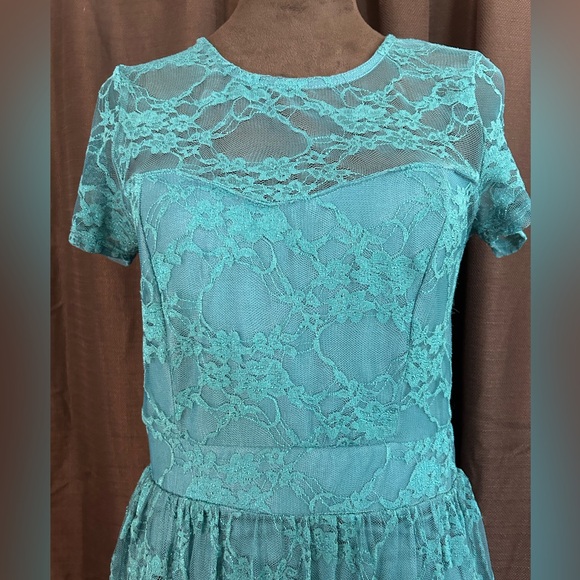 MODCLOTH Floral Lace Dress Made in the USA size Medium l17 - Picture 5 of 9